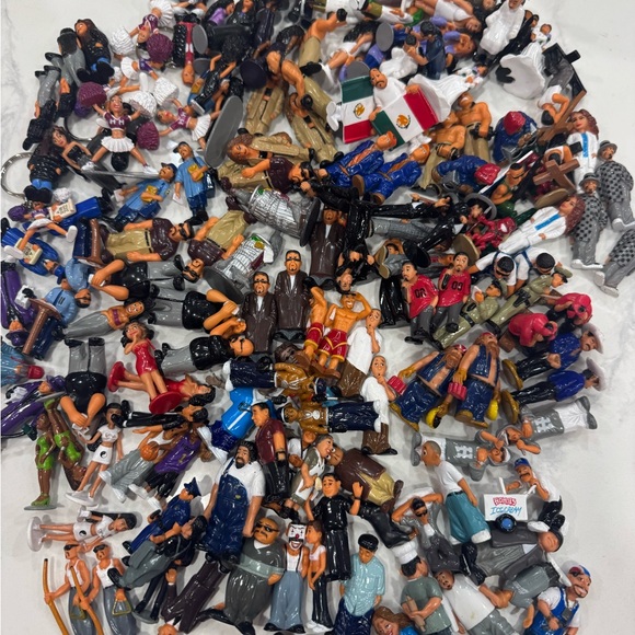 Colorful Figurine Collection - Picture 2 of 7